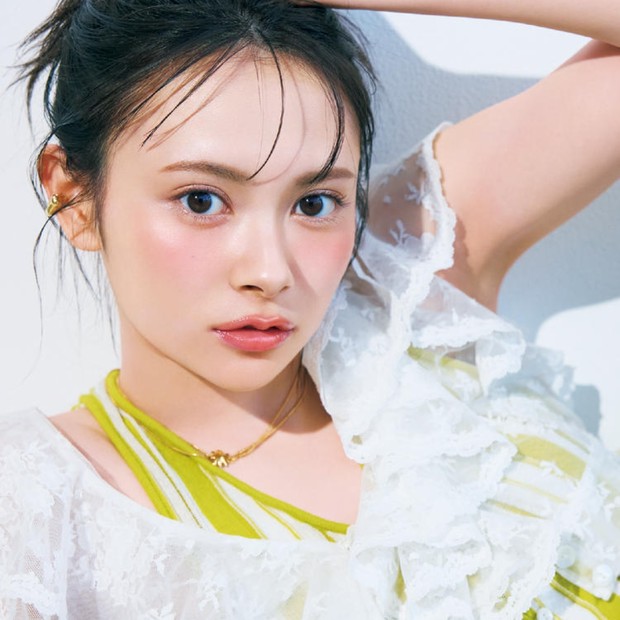 【AKB48・伊藤百花さん】<br>夏新色でトレンドメイク！