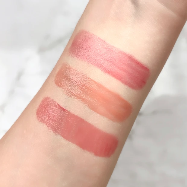 ザジューシーラスティングティント スウォッチ