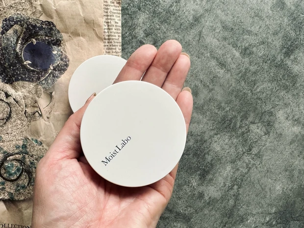 モイストラボ パウダレスフィット ファンデーション