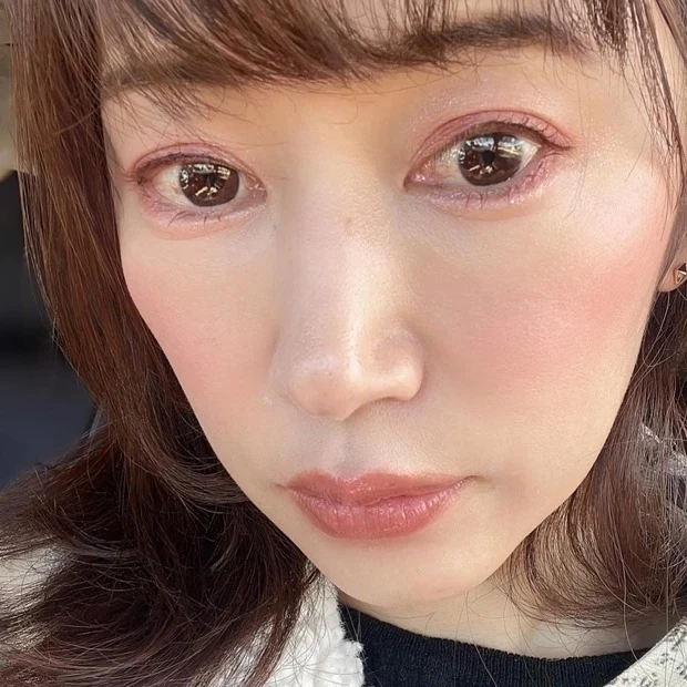 マキアインフルエンサーt.sさん「エレガンス グラヴィティレス マスカラ」 PK80（限定色）を使ったアイメイク２