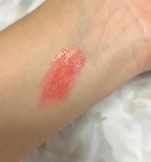 イヴ・サンローラン・ボーテ　Yves Saint Laurent　ルージュ ヴォリュプテ キャンディグレーズ　マキア公式インフルエンサー　口コミ　レビュー