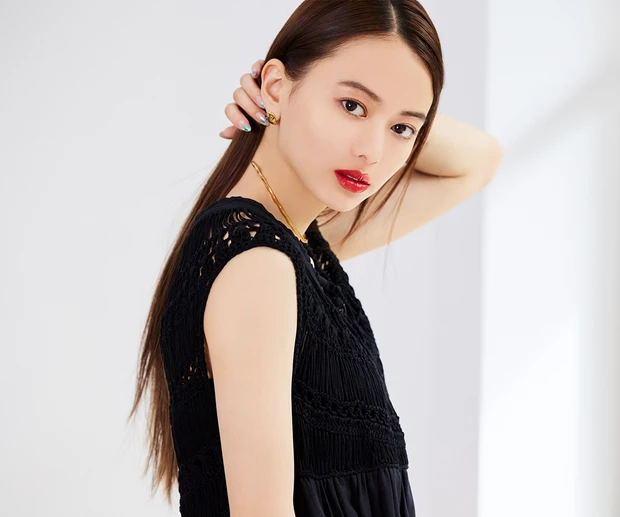 マスクを外しても美発色のリップは?【山本舞香×河嶋希】マスク移りしないと話題のルージュ ディオール フォーエヴァー リキッドにキマリ!