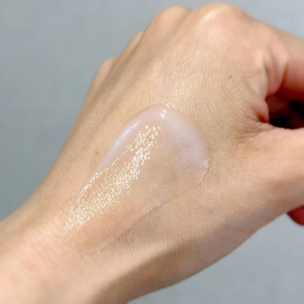 夏限定！YOLUのシャンプー&トリートメント『カームナイトリペア』✨チュベローズ＆ベルガモットの香りで癒されるバスタイムへ_4_3