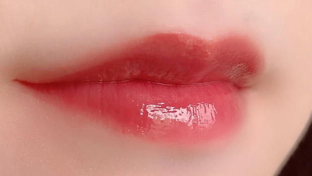 ロムアンド ジューシーラスティングティント　25 Bare Grape