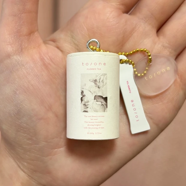 【to/one（トーン）】コスメガチャに人気コスメのミニチュアチャームが初登場！_6_1