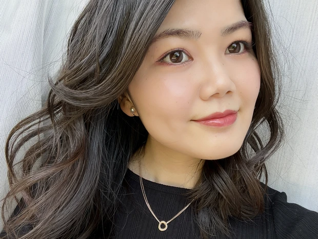 コレがないとメイクが始まらない!発光したようなツヤのあるお肌が手に入る魔法のベース【MAQUIAインフルエンサーのオッス!推しコス】_3_1