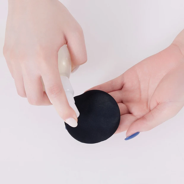 マキア　クッションファンデーション　塗り方　ロージーローザ　マルチファンデパフ　4