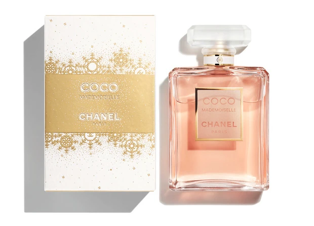 クリスマスコフレ2024】シャネル（CHANEL）のクリスマスコフレ・特別限定品まとめ | マキアオンライン(MAQUIA ONLINE)