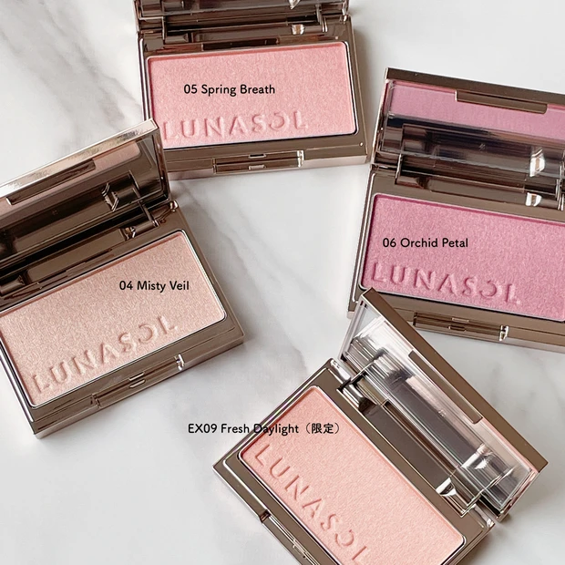 ルナソル 春コスメ カラーリングシアーチークス