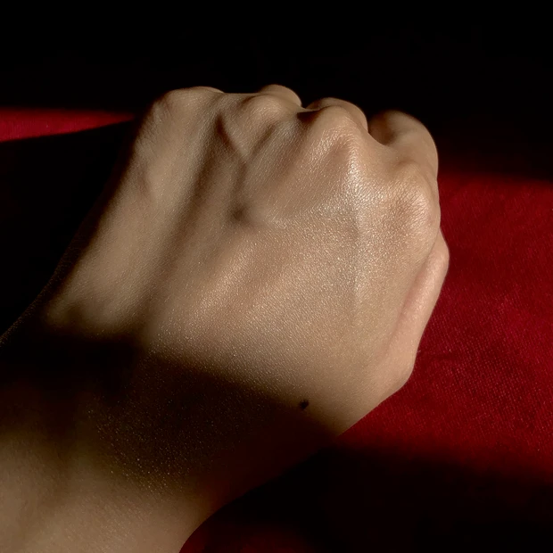 27歳デザイナーの体感30秒で作るツヤ肌ベースメイク【秋冬ベースメイク事情】_4_2