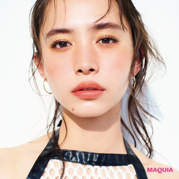 2023年夏新色「アディクション ビューティ ザ ブラッシュ ニュアンサー 101N」を使ったチークメイク