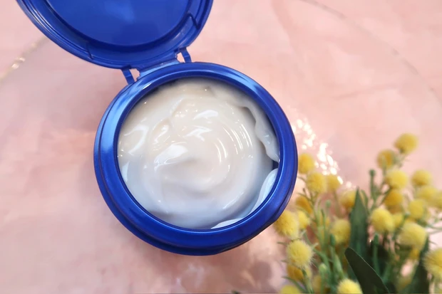 【美容賢者の友利新先生も大野真理子さんもオススメ！美白有効成分「4MSK*1」配合のプチプラスキンケア】アクアレーベル トリートメントミルク＆スペシャルジェルクリーム EX_5_2