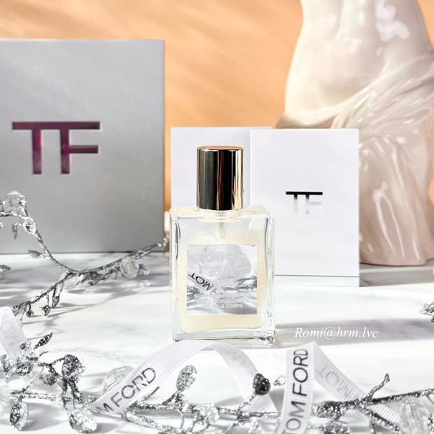 トム フォード ビューティ クリスマスコフレ2022  ソレイユ シマリングボディオイル