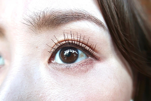 【もぅまつげパーマは不要♡】キャンメイク クイックラッシュカーラー_2