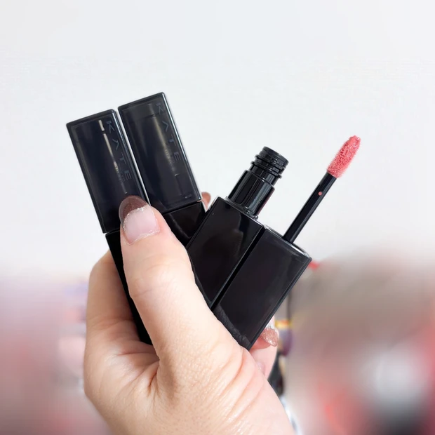 KATE リップモンスター クリスタルポッドのパッケージ写真