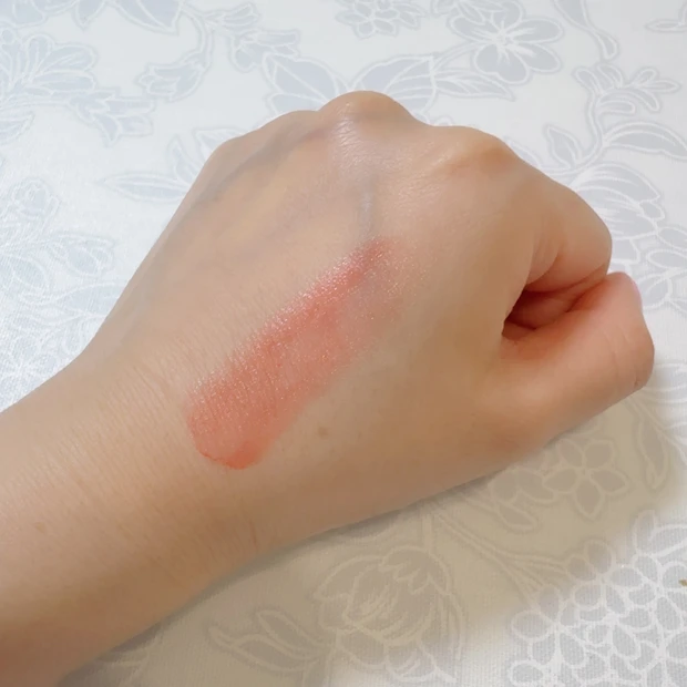 ディオール アディクト リップ グロウ 031のスウォッチ