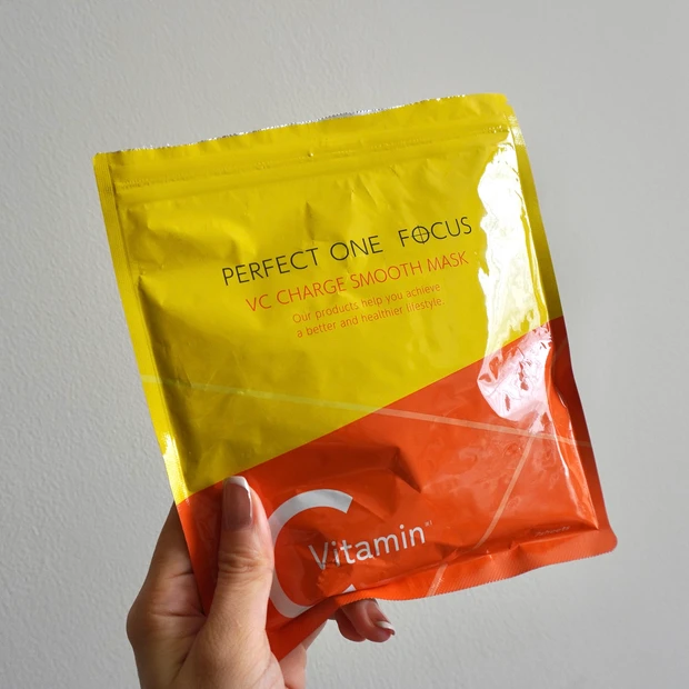 パーフェクトワン フォーカス VCチャージ スムースマスク