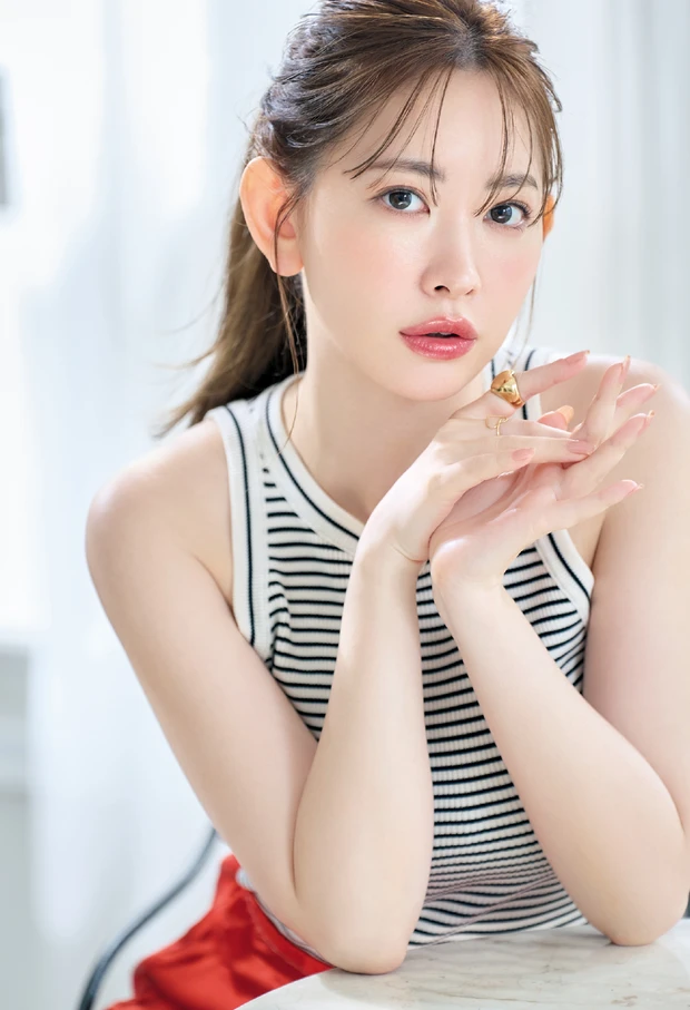 小嶋陽菜さんの"今"を深掘り！ 最新メイク＆美容法など PhotoGallery_1_5