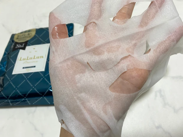 22歳の皮脂を再現？！目指せゆるがない肌！毎日のケアにオススメ【ルルルンプレシャス GREEN】_2_2