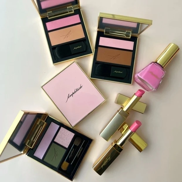 【秋新色コスメ2022】アンプリチュード 秋のテーマは「大人のピンク」