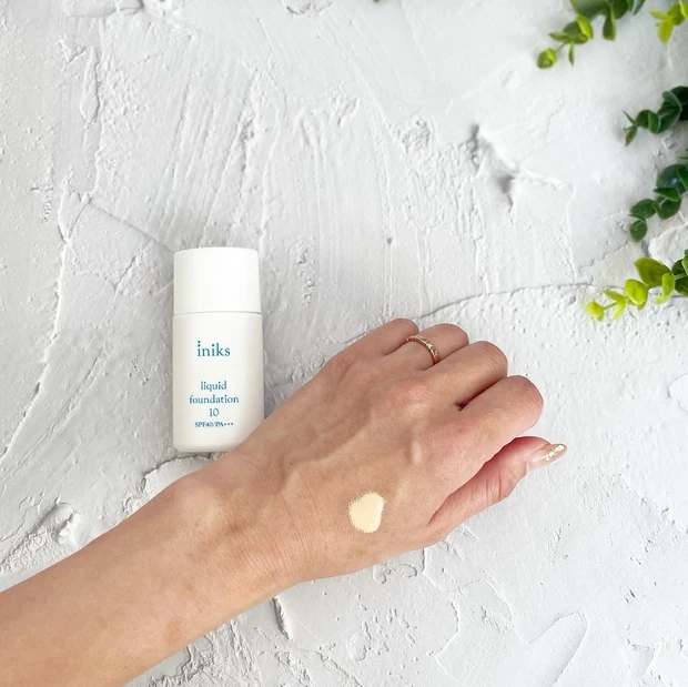 皮膚科学研究から生まれた!!敏感肌に優しい!!『iniks/イニクス』ファンデーションはもうこすらない!!摩擦ダメージゼロ✨_2