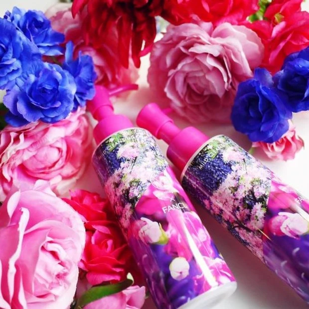 蜷川実花さんの限定パケが魅力的すぎ！なで洗いファンケルマイクレ リピート！