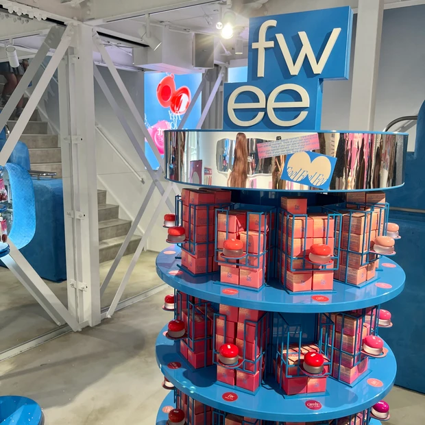 fwee フィー 韓国コスメ 新大久保　フィーアジト東京