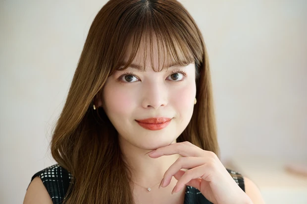 ハーリップトゥ　YUU　アクセサリー　メイク　ヘアスタイル