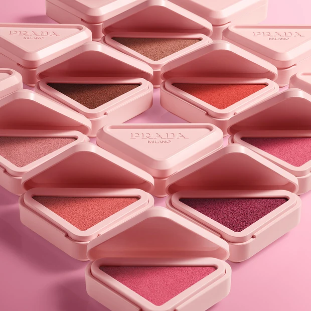 プラダ 夏新色2026