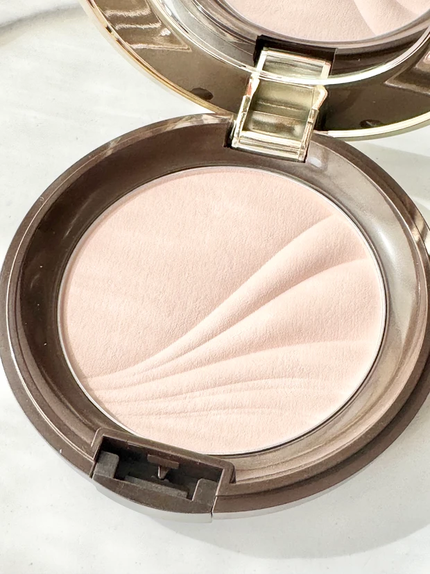 カバーマーク　ベースメイク　デパコス　フローレスフィット　ファンデーション　下地　パウダー