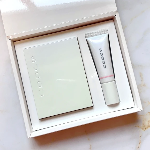 「SUQQU メイクアップ キット 光飾」パッケージ正面