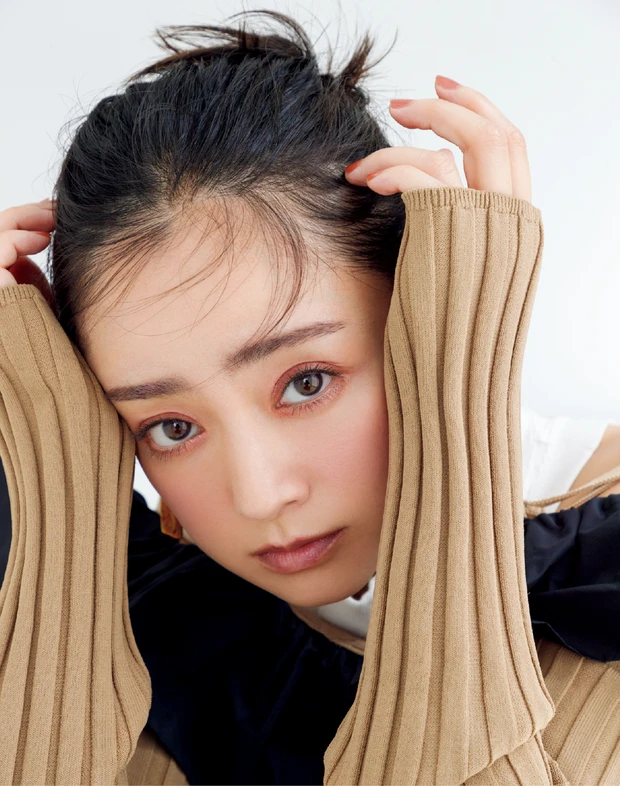 【秋メイク】大人の品格と色気が香る くすみローズメイク　how to makeup