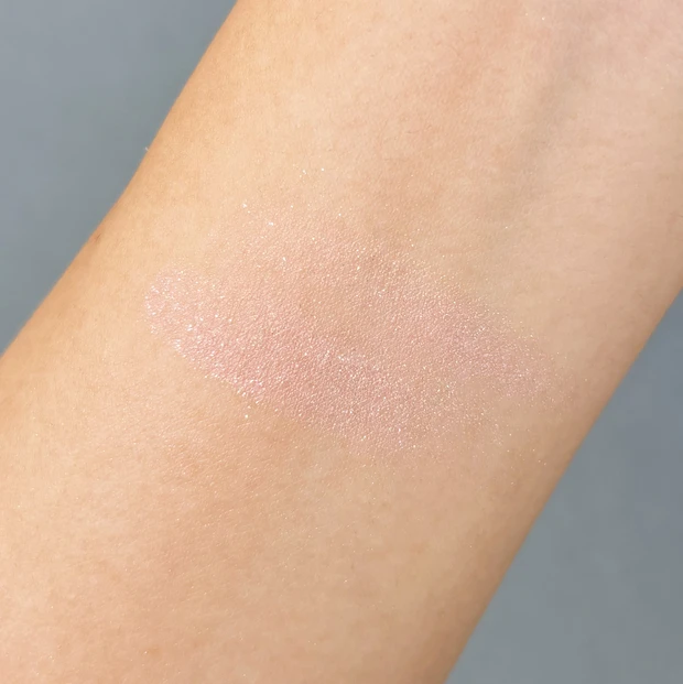 MAQUIAベストコスメ2025下半期 ブルベ夏 NARS ブラッシュ N 960のスウォッチ