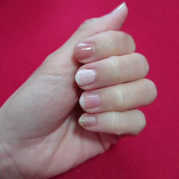 HOMEIのウィークリージェルでセルフネイル_1_2