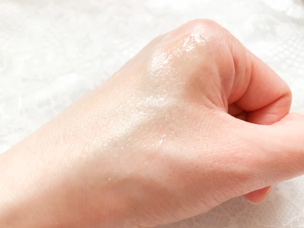 【動画レポ】毛穴にスパルタ泡美容。ぱちぱち、じゅわ～の新感覚が気持ちいい!アスタリフト スパークル タイト セラム_4