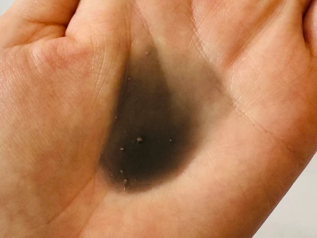 ファンケルのマイルドクレンジング ブラック&スムースのテクスチャー