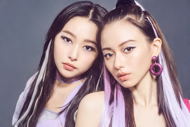 ハロウィンで盛り上がること間違いなし！ 山本舞香さん×桜井日奈子さんが『Rain On Me』のレディー・ガガとアリアナ・グランデにメイクで変身！