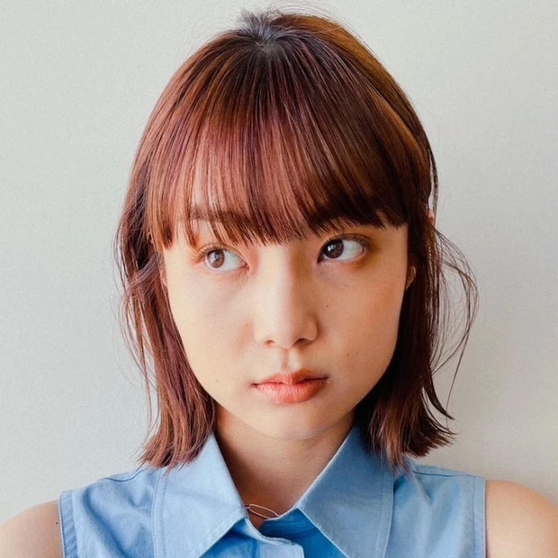 ボブ ヘア 髪型 ヘアスタイル ワイドバング 大人 オレンジベージュ