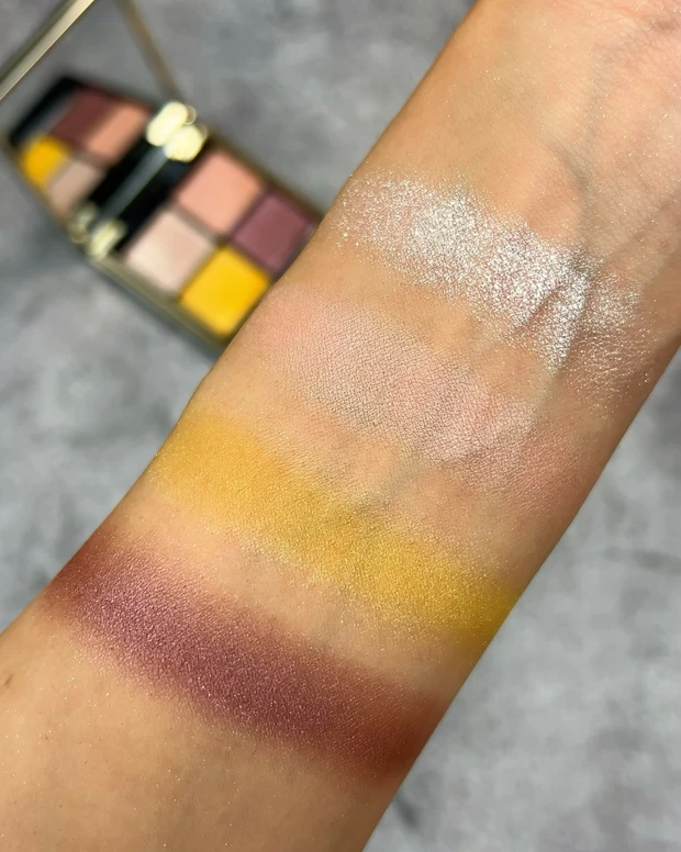 SUQQU スック シグニチャーカラーアイズ 照日葵