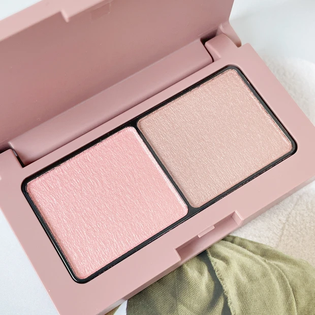 エテュセ アイシャドウ 22 ブルベ スウォッチ