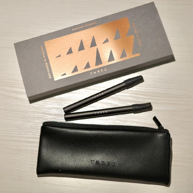 深呼吸サポートデバイス、THREEのセンティッドアルケミー イントゥフロー