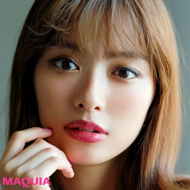 イガリシノブさんが厳選！ ￥1200のカシスリップが主役の春先取りメイク