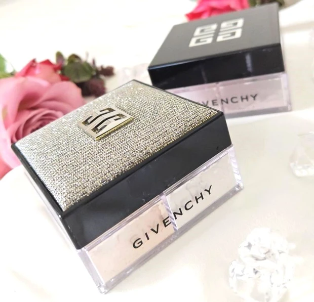 【クリスマスコフレ】パケのキラキラも美しい!やっぱりジバンシイのパウダーが良すぎる件。_4