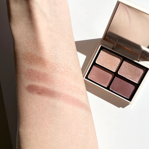 チャンネル登録者数36万人越え！YouTuberかじえりプロデュースコスメ【エナモル】軽くてツヤが続く話題のベースアイテムに続き、キレイなアイシャドウが登場！フルメイクしたので見てね♡_4_3