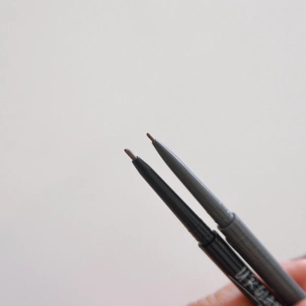 100均コスメ ダイソー コスメ URGLAM アイブロウペンシル プチプラコスメ スリムスケッチアイブロウペンシル スキニーアイブロウペンシル 比較