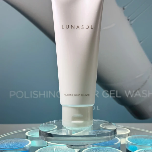 【ルナソル新作】導入美容液効果を備えたジェル洗顔＆美容液メッシュファンデーションが登場！