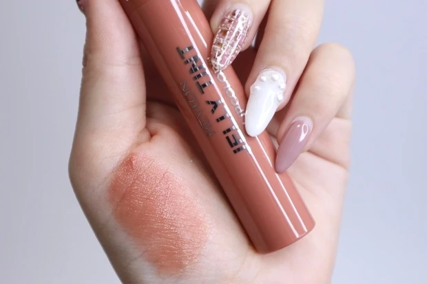 ジェリー ティント リップカラー　004　スウォッチ