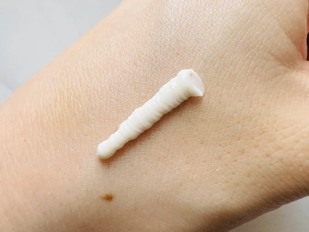 ポーラ ホワイトショットのホワイトショット SXSのテクスチャー