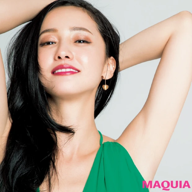 沢尻エリカさんインタビュー！ 毎日欠かさず飲むものは？ 美ボディキープの…