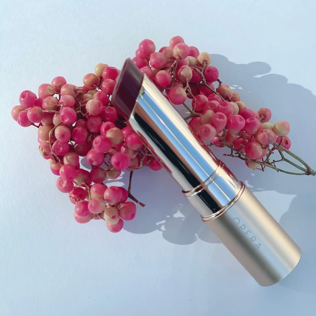 【数量限定】オペラの限定カラーで甘いダークカラーの唇に_2